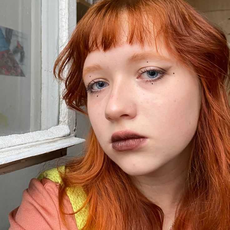 Синий